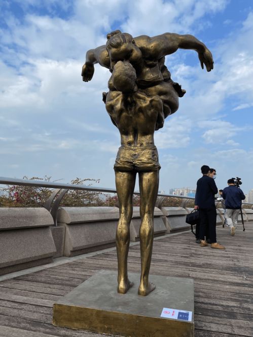 藝術 33件雕塑作品 奔向海陸豐